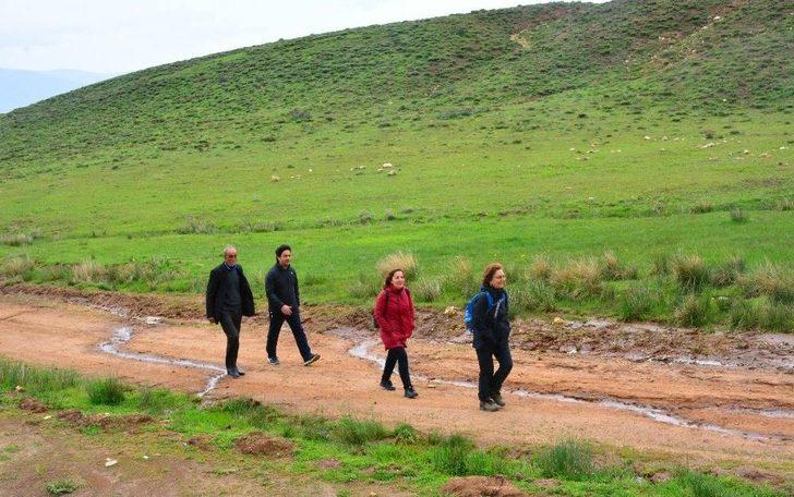 Doğa Yürüyüşüyle Bitlis’in Doğal Güzelliklerine Dikkat Çektiler G1