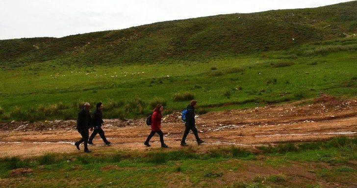Doğa Yürüyüşüyle Bitlis’in Doğal Güzelliklerine Dikkat Çektiler G2