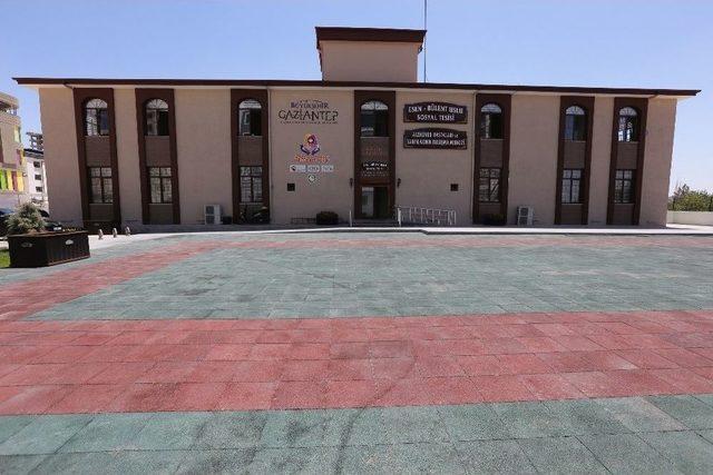 B&uuml;y&uuml;kşehir Alzheimer Moral Evi&rsquo;nin Kapılarını A&ccedil;tı 3