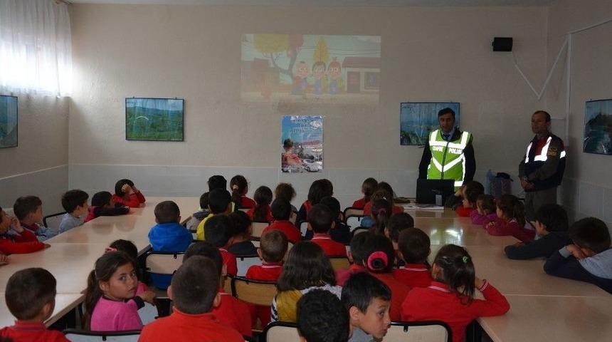 Kabad&uuml;z&rsquo;de Trafik Haftası Etkinliği