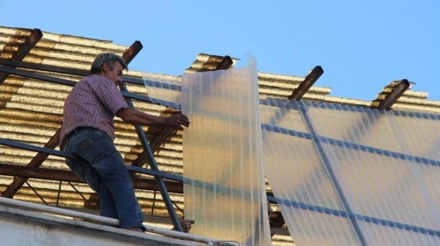 Terasta &Ccedil;alışan İş&ccedil;i Y&uuml;rekleri Ağza Getirdi