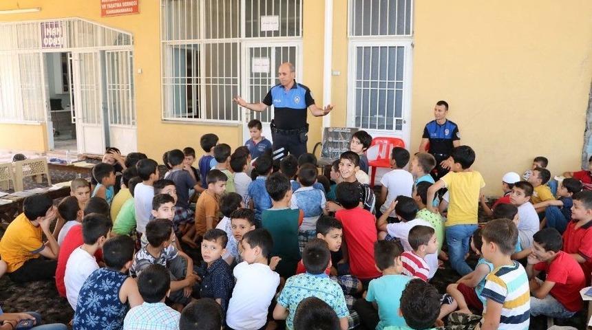 Kur&rsquo;an Kursu &Ouml;ğrencilerine &rsquo;&ccedil;ocuk İstismarı&rsquo; Anlatıldı