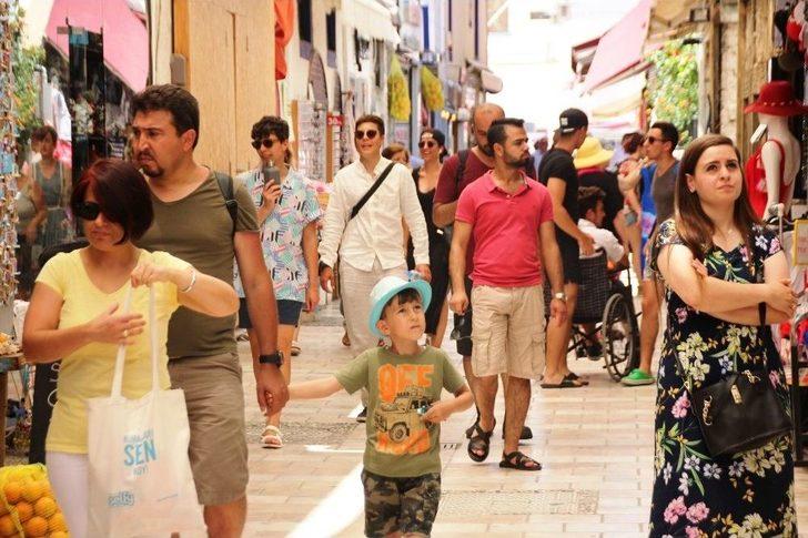 Yerli Turist Tatile Çıktı Turizmcinin Yüzü Güldü G4
