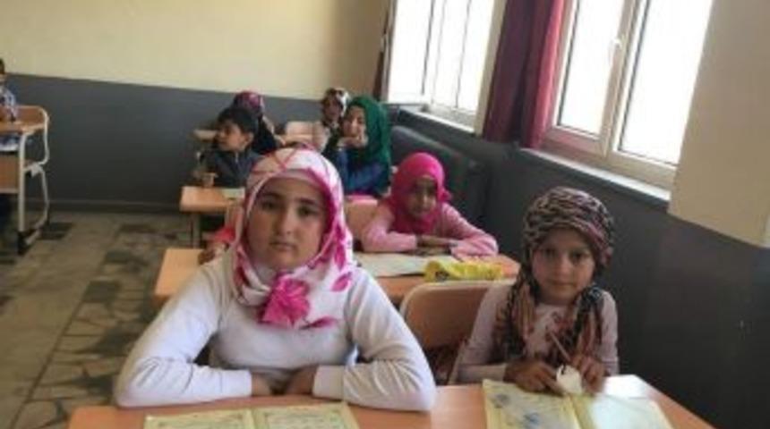 Altıntaş Halk Eğitim Merkezi&rsquo;nden Kuran-ı Kerim Eğitimi