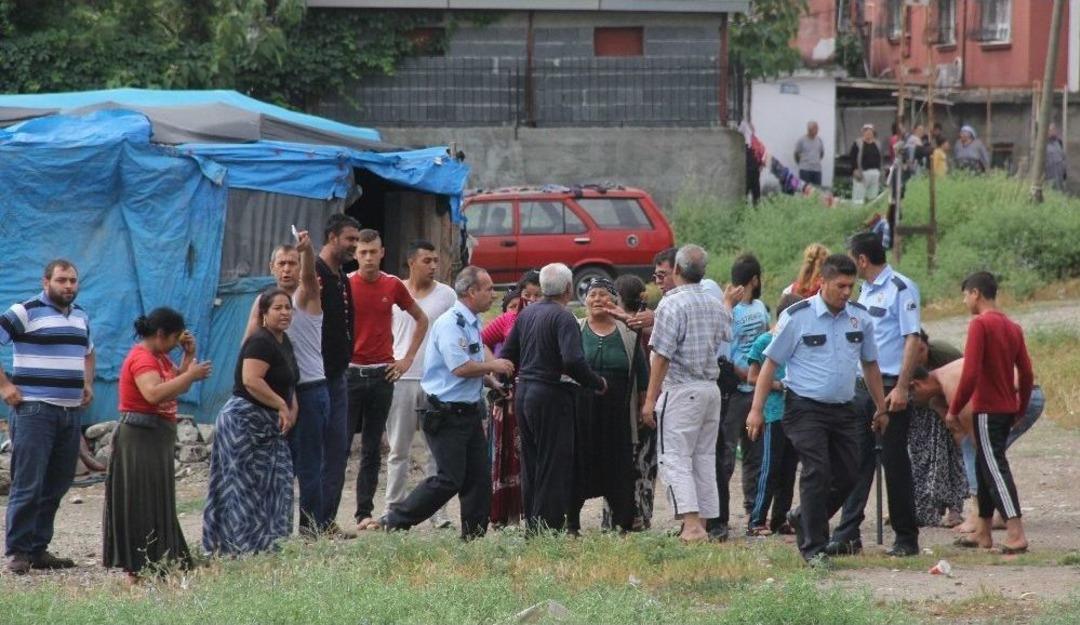 Polise Saldıran "cono"lara Biber Gazlı M&uuml;dahale