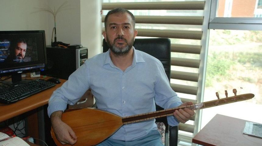 Cumhurbaşkanı Erdoğan İ&ccedil;in Arap&ccedil;a Ve İngilizce Şarkı