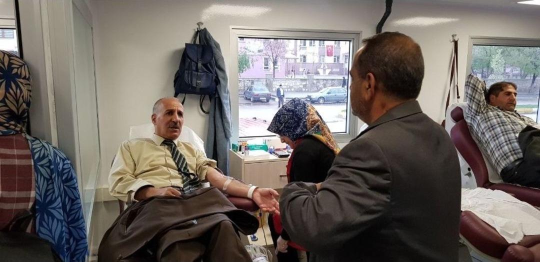 Yağmur Kan Bağış&ccedil;ılarına Engel Olamadı