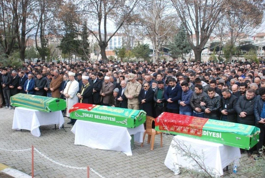 Tokat&rsquo;ta Yanarak &Ouml;len 5 Kişiden 3&rsquo;&uuml; Toprağa Verildi