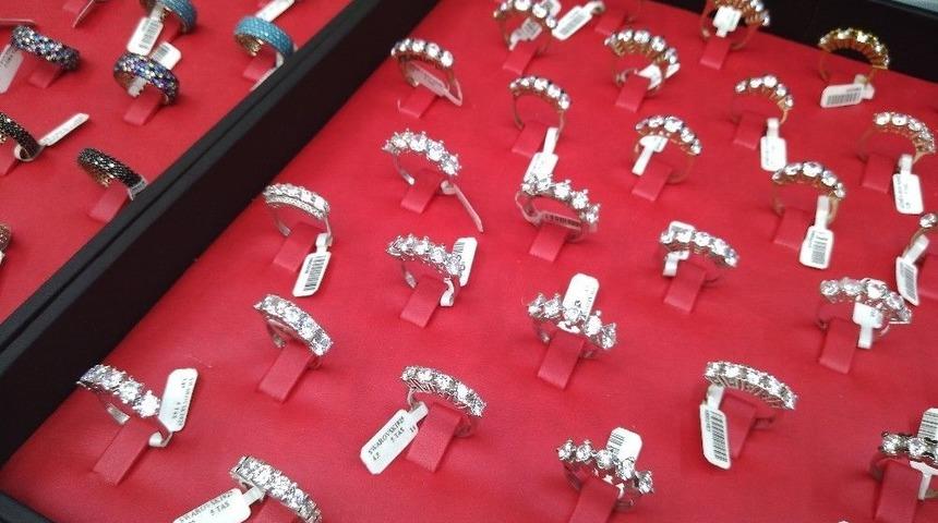 Altın Y&uuml;kseldi G&uuml;m&uuml;ş&ccedil;&uuml;lere G&uuml;n Doğdu