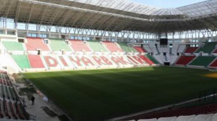 Fenerbah&ccedil;e Akhisar Ma&ccedil;ına Doğru