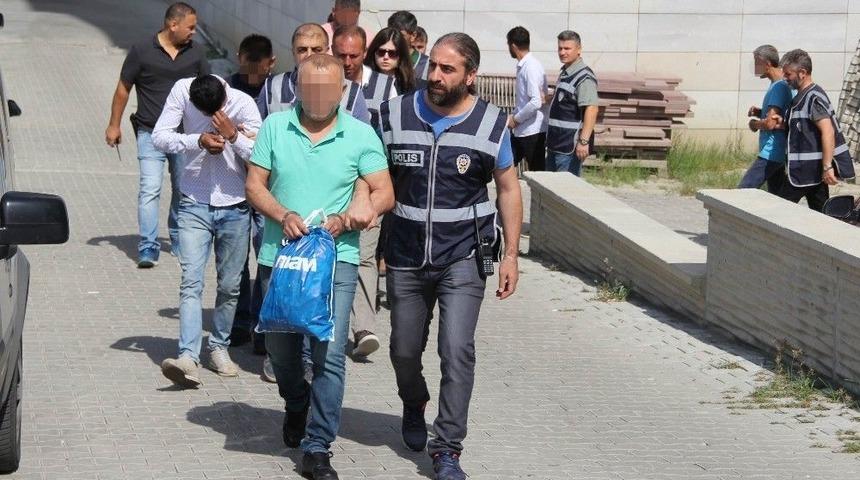 Samsun&rsquo;da Aranan Şahıslara Operasyon: 32 G&ouml;zaltı