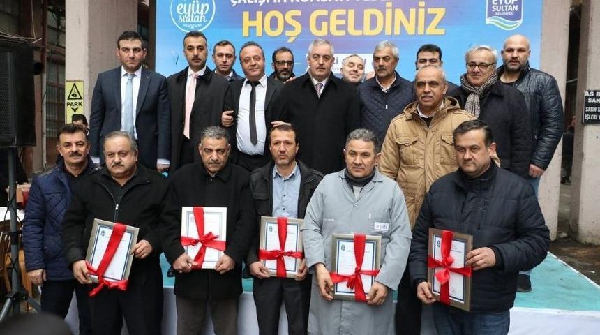 Paşmak&ccedil;ı Esnafına Ruhsatları Veriliyor