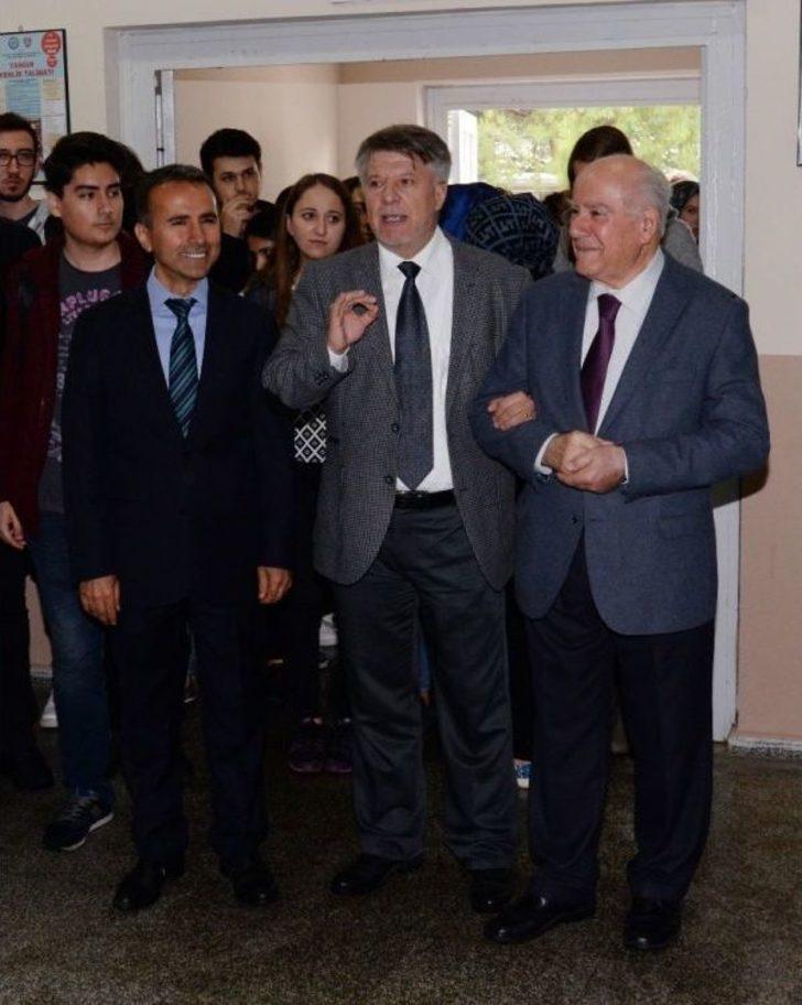 Öğrencilerin Projeleri Binaya Sığmadı G3