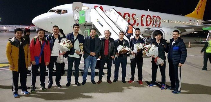 Şampiyon Hokeyciler Gaziantep’te G2