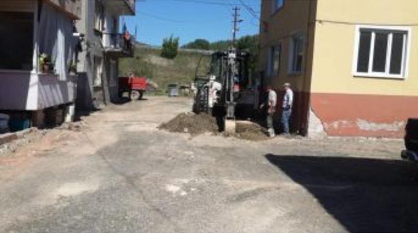 Başkan Duymuş, Alt Yapı &Ccedil;alışmalarını Yerinde İnceledi