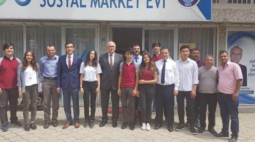 &Ouml;ğrencilerden Sosyal Market Evi&rsquo;ne Anlamlı Destek