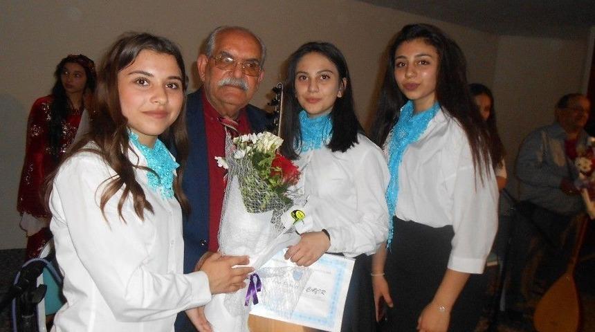 Lise &Ouml;ğrencileri Ozanlar İle Buluştu