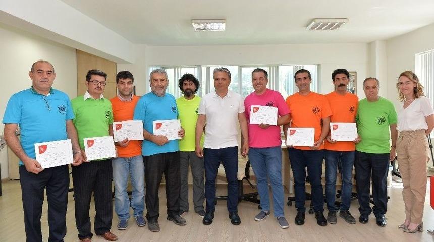 Muratpaşa&rsquo;da Diplomalı Babalar Sertifikalarını Aldı