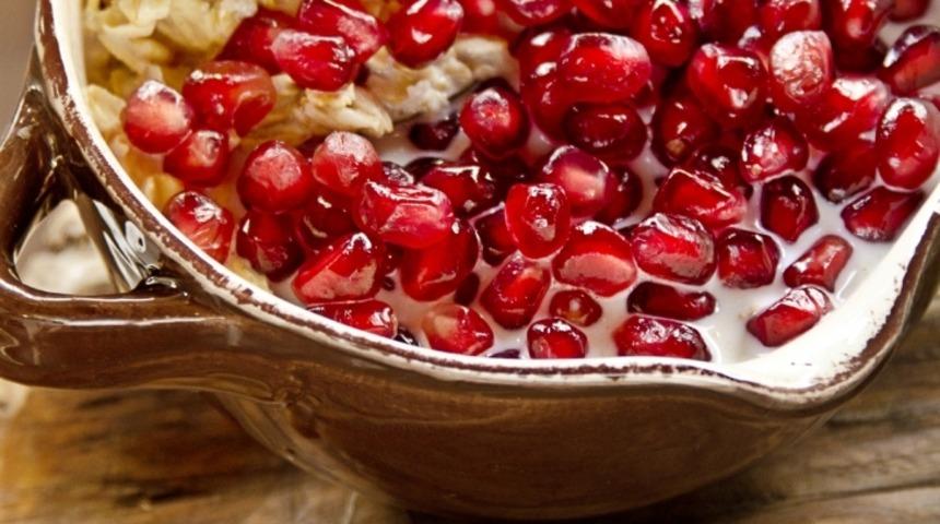 Narlı Yulaflı Yoğurt Kup