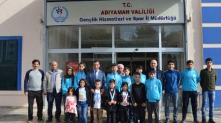 Adıyamanlı Sporcular Yarışmadan Dereceyle D&ouml;nd&uuml;