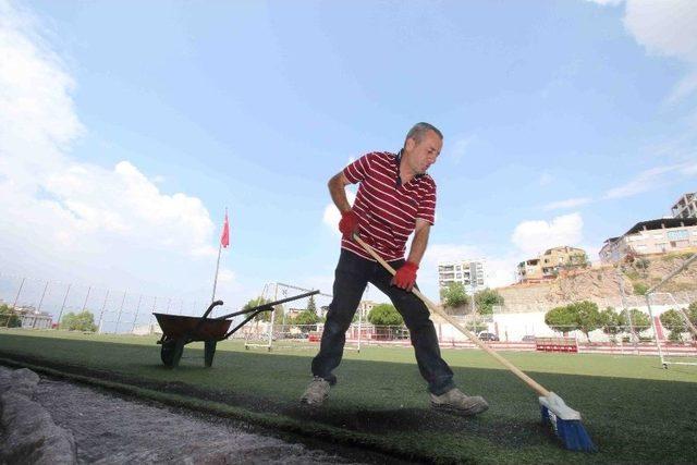 Şehit &Uuml;mit Boz Spor Tesisleri Yenileniyor 1