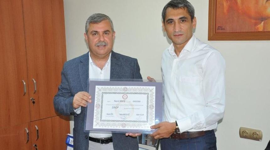 Nazım Maviş Mazbatasını Aldı