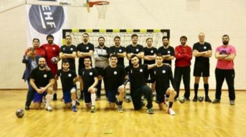 &Ccedil;eyrek Finalde Rakip Yine Kara Kartal