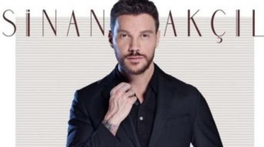 İzmir&rsquo;de Bah&ccedil;e Konserleri Sinan Ak&ccedil;ıl İle Devam Edecek