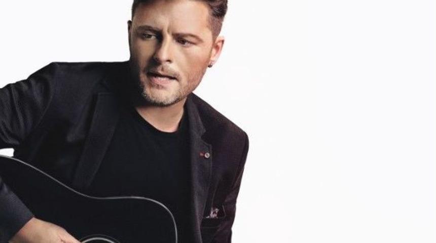 Bah&ccedil;e Konserleri Tuna Kiremit&ccedil;i Ve &Ouml;zge Fışkın İle S&uuml;r&uuml;yor