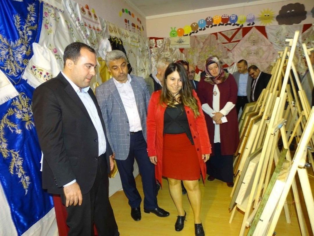 Hisarcık&rsquo;ta Yılsonu Karma Sergisi