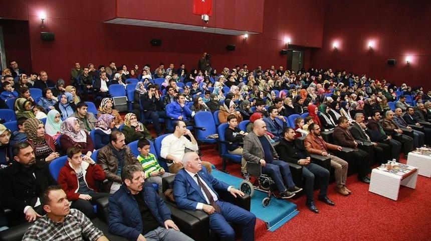 Elazığ&rsquo;da &lsquo;şehitler Gecesi&rsquo; Programına Yoğun İlgi