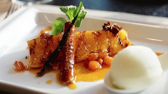 Izgara Ananas Tatlısı