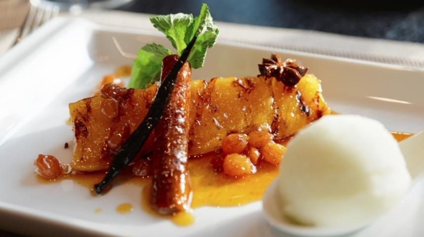 Izgara Ananas Tatlısı