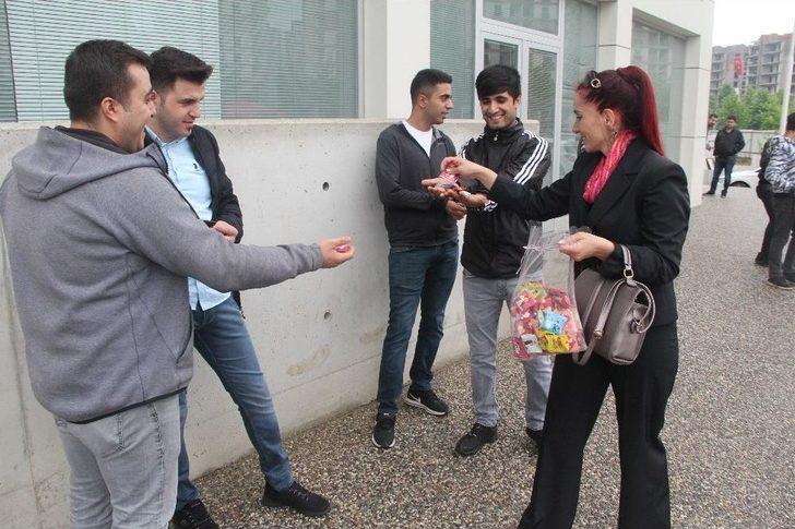 Şiddetten Hayatını Kaybeden Kadınların Hayrına Lokma Dağıttı G3