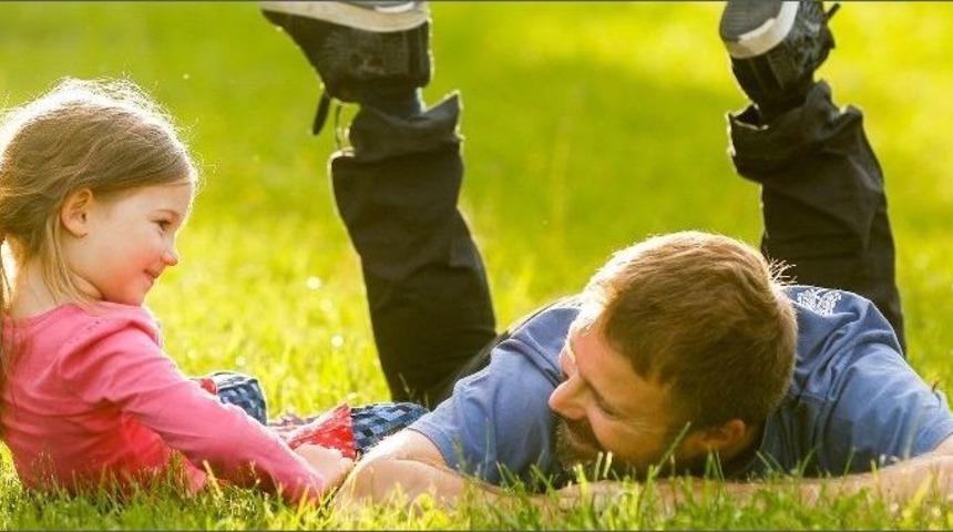 Hasg&uuml;l, &Ccedil;ocuklarla İletişime Y&ouml;nelik &Ouml;nemli Bilgiler Verdi