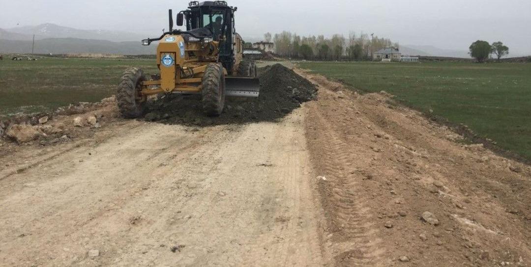 &Ccedil;aldıran&rsquo;da Kilitli Parke Taşı D&ouml;şeme &Ccedil;alışması