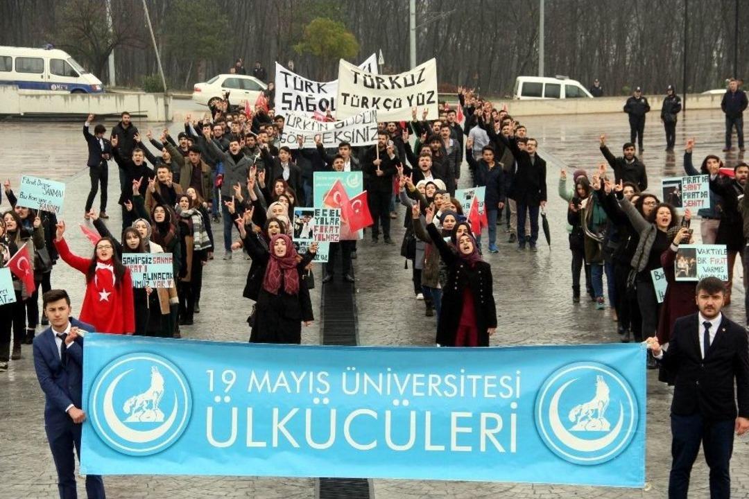 &Uuml;lk&uuml;c&uuml;ler Fırat &Ccedil;akıroğlu İ&ccedil;in Y&uuml;r&uuml;d&uuml;