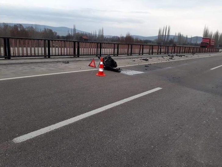 Afyonkarahisar’da Trafik Kazası: 2 Yaralı G2