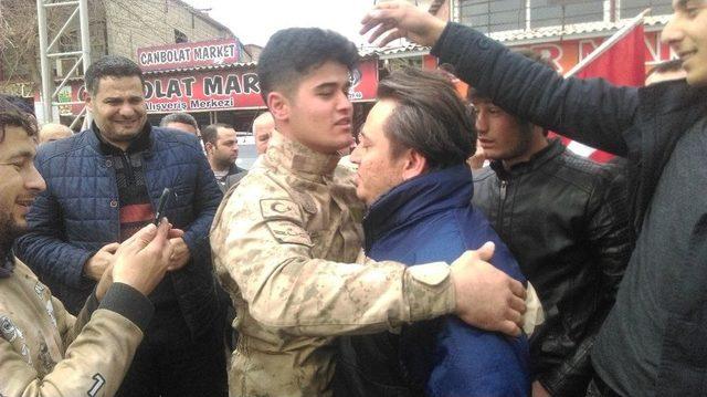 Suriye Sınırına Sevkıyatlar S&uuml;r&uuml;yor 1