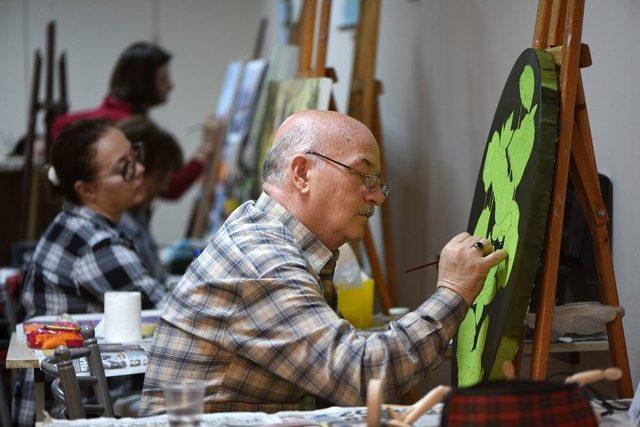 Sosyalleşiyorlar, &Uuml;retiyorlar, Kazanıyorlar 2