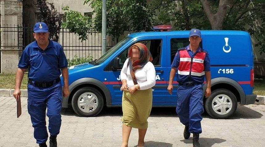 Samsun&rsquo;da Otostop&ccedil;u Kadın Fuhuş Yaptığı Şahsın Parasını &Ccedil;almaktan G&ouml;zaltına Alındı