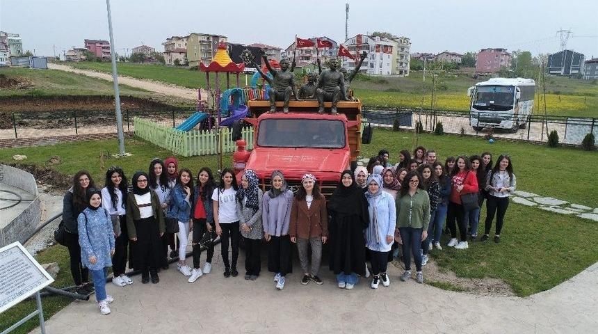 Başiskele&rsquo;de 15 Temmuz Destanı Gelecek Nesillere Aktarılıyor