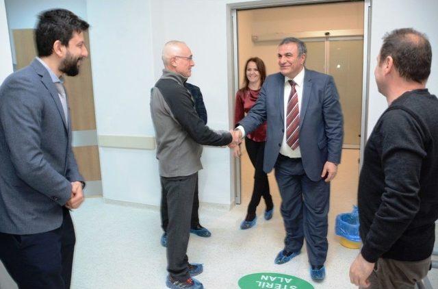 İl Sağlık M&uuml;d&uuml;r&uuml; Taş&ccedil;ı Lapseki Devlet Hastanesini İnceledi 3