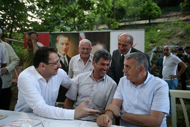 Başkan To&ccedil;oğlu Akyazı Teşkilatıyla Bir Araya Geldi 2