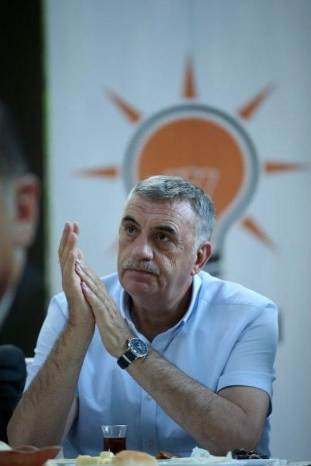 Başkan To&ccedil;oğlu Akyazı Teşkilatıyla Bir Araya Geldi 3