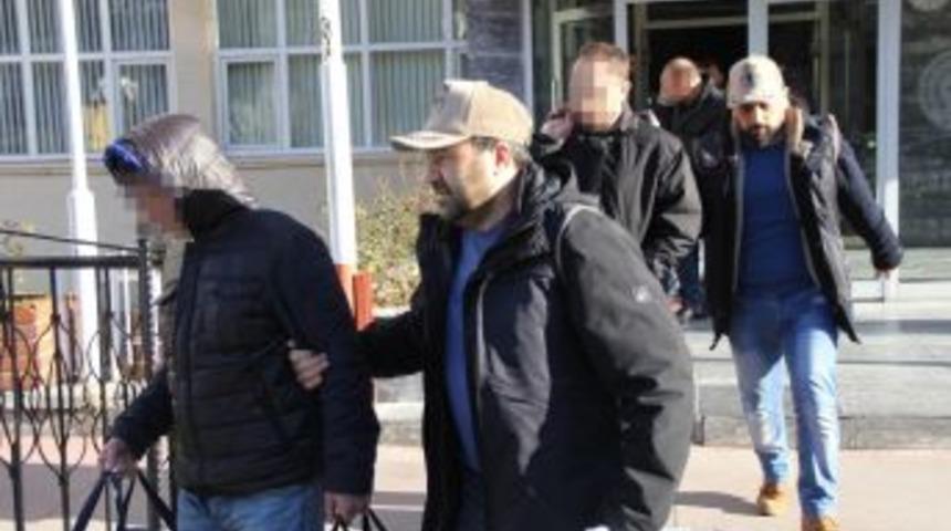 Fet&ouml;&rsquo;den Yargılanan 10 Polise 1,5 Yıl İle 7 Yıl 5 Ay 3 G&uuml;n Arasında Hapis