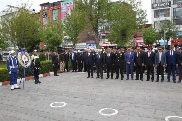 Van’da ‘karayolu Güvenliği Ve Trafik Haftası’ Kutlaması G2