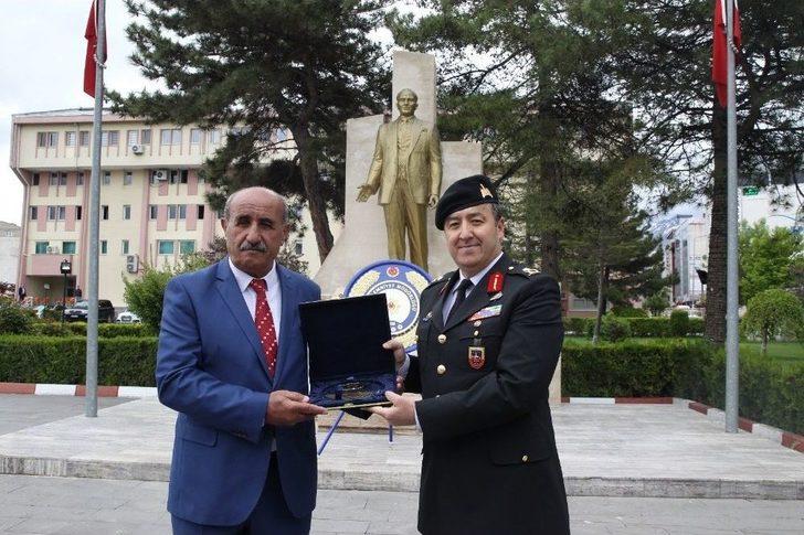 Van’da ‘karayolu Güvenliği Ve Trafik Haftası’ Kutlaması G4