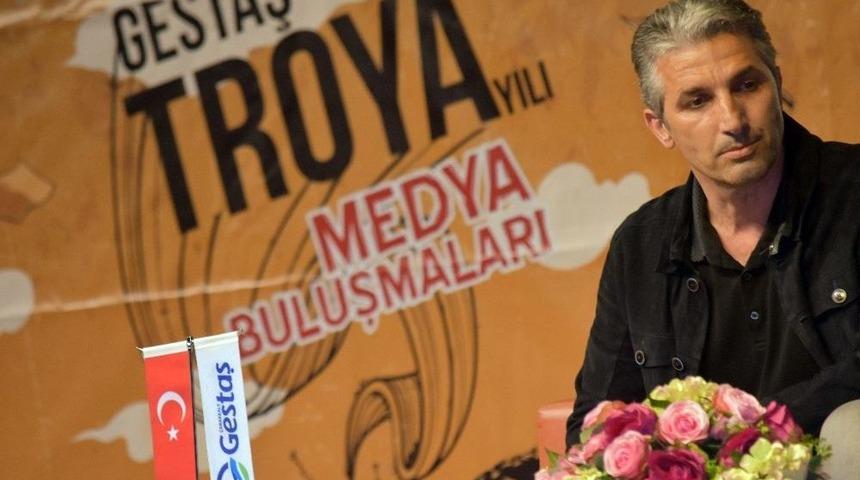 Gazeteci Şener, Fet&ouml;&rsquo;n&uuml;n Medya İlişkilerini Anlattı