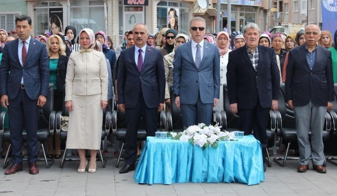 Hem&rsquo;den Yıl Sonu Sergisi